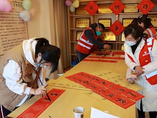 “中國紅”碰撞“公路橙” 昆明公路局多彩活動迎新春